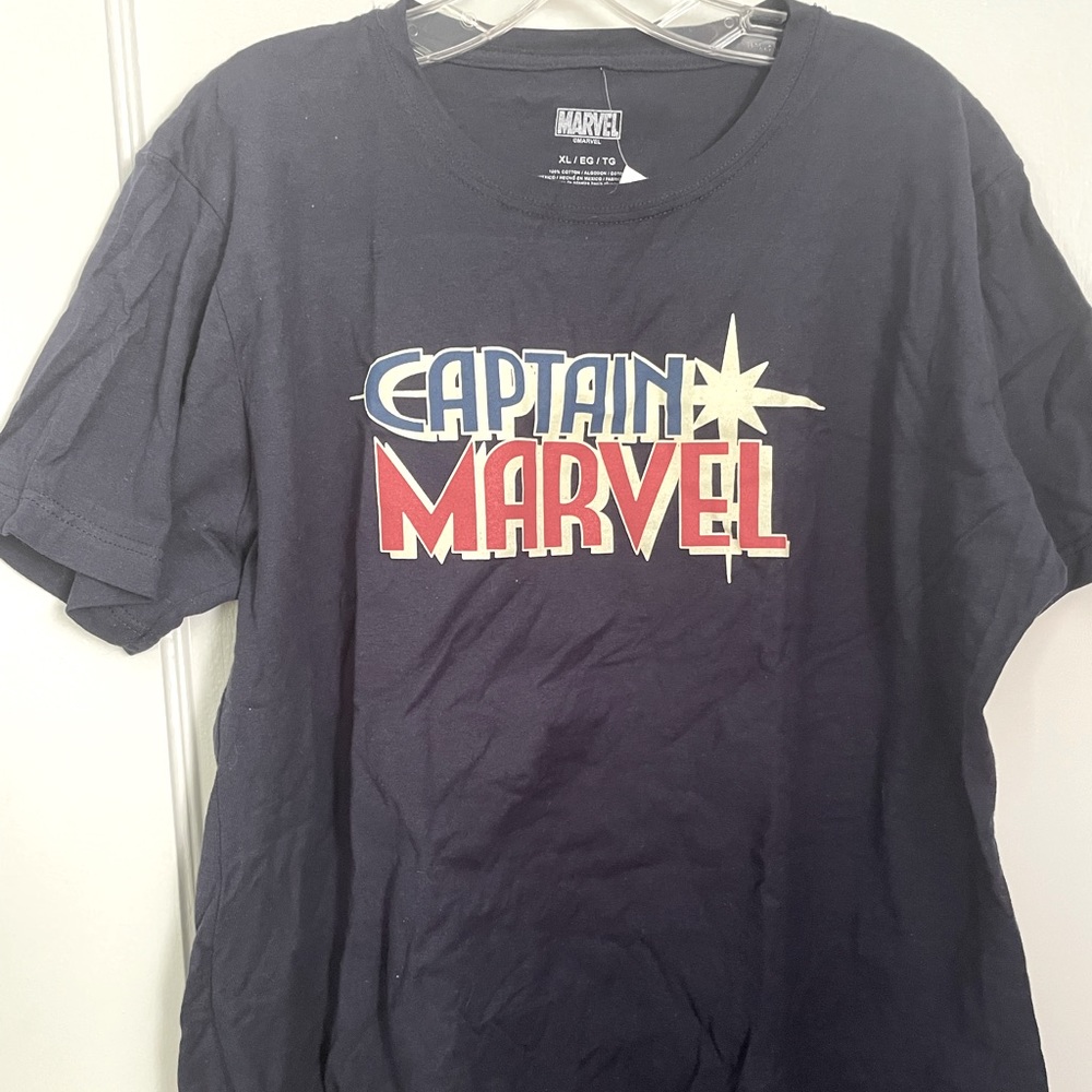 Box lunch captain marvel t shirt